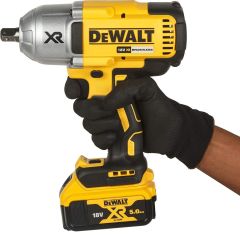 Dewalt DCF899P2-QW 18V/5.0Ah Şarjlı Kömürsüz Çift Bataryalı Somun Sıkma Makinesi