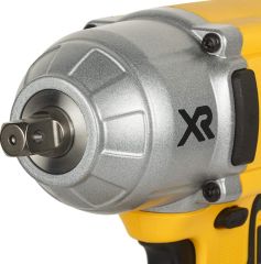 Dewalt DCF899P2-QW 18V/5.0Ah Şarjlı Kömürsüz Çift Bataryalı Somun Sıkma Makinesi
