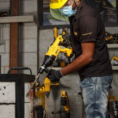 Dewalt DCH133NT-XJ Solo Kömürsüz Akülü Kırıcı Delici