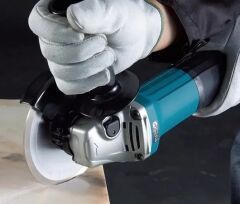 Makita 9558HNRG Avuç Taşlama 125 mm
