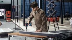 Bosch GSR 18V-50 Professional 2.0Ah Çift Akülü Vidalama + 43 Parça Set - 06019H5004